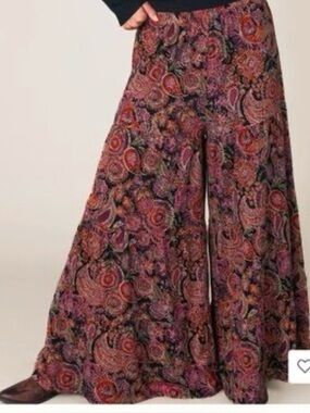 NATURAL LIFE Paisley Pants